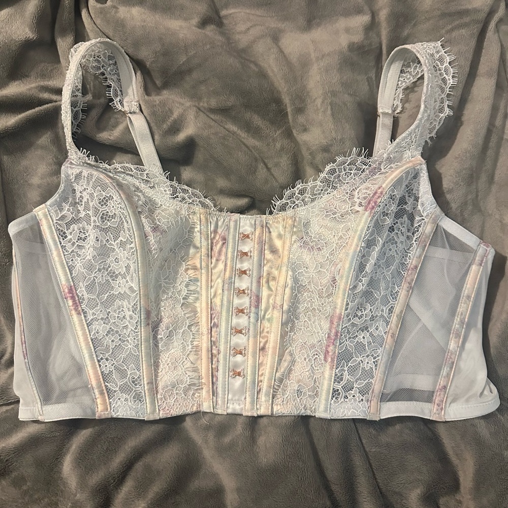 Victoria’s Secret dream angels corset